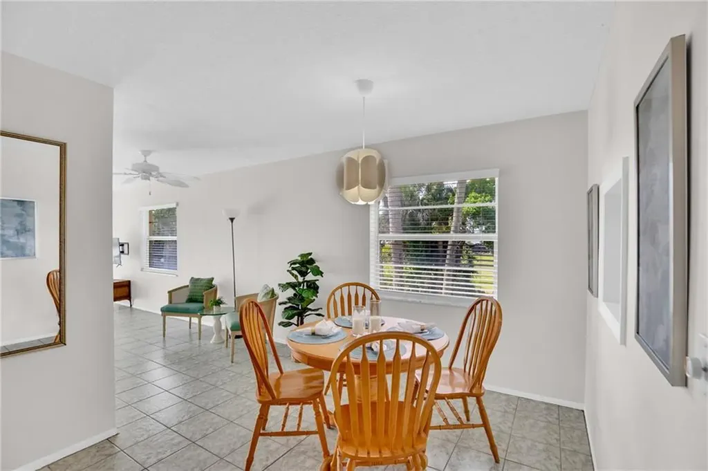 17 Vista Palm Lane Vero Beach FL 32962