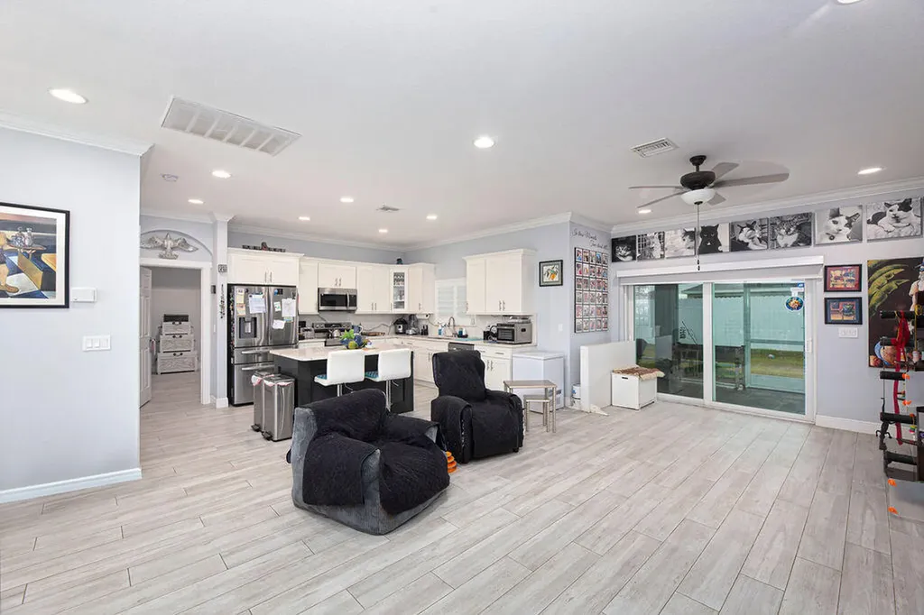 618 NW Billiar Avenue Port St Lucie FL 34983