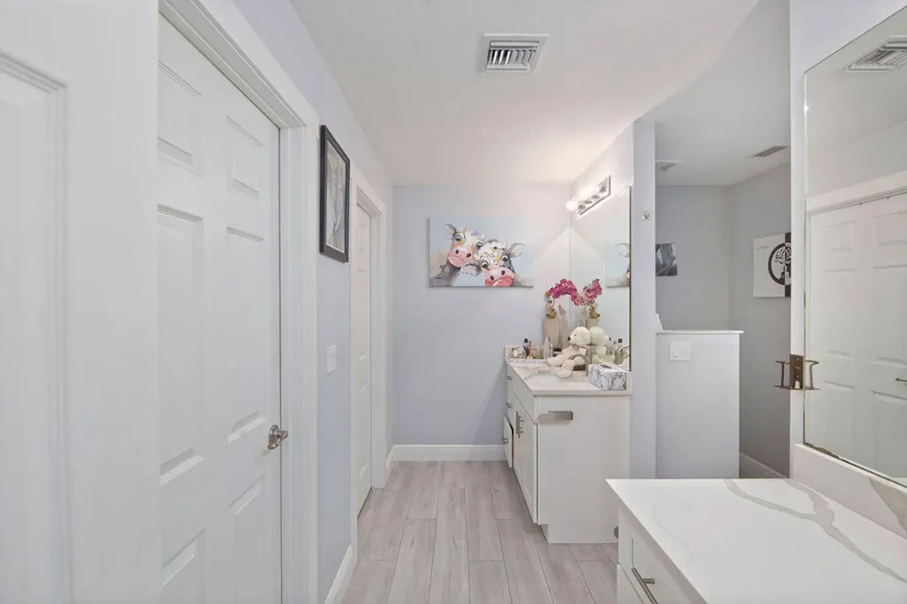 618 NW Billiar Avenue Port St Lucie FL 34983