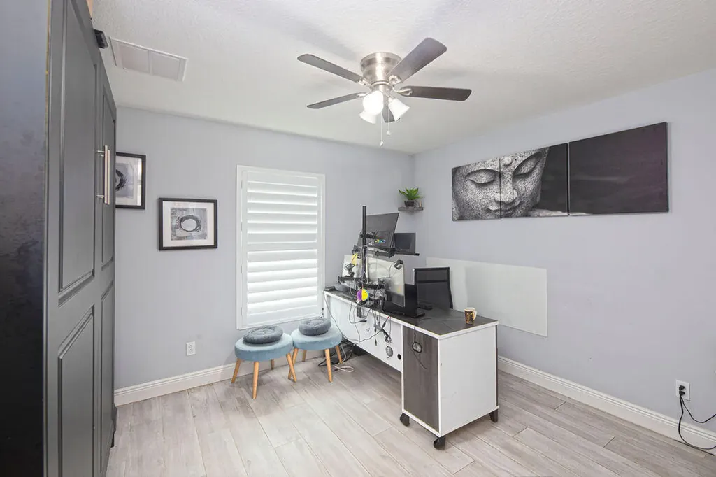 618 NW Billiar Avenue Port St Lucie FL 34983