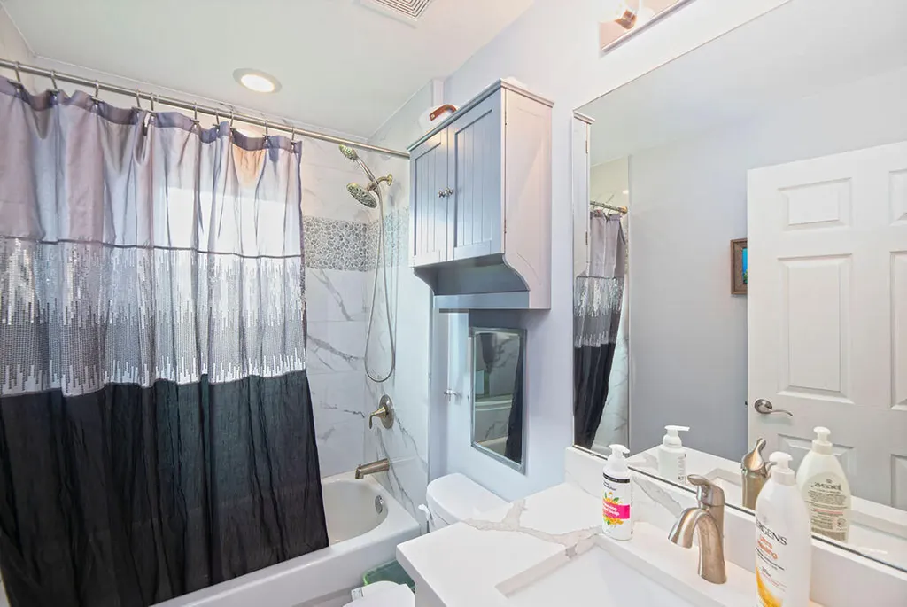 618 NW Billiar Avenue Port St Lucie FL 34983