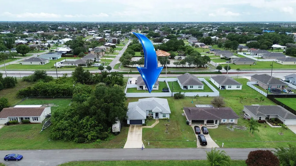 618 NW Billiar Avenue Port St Lucie FL 34983