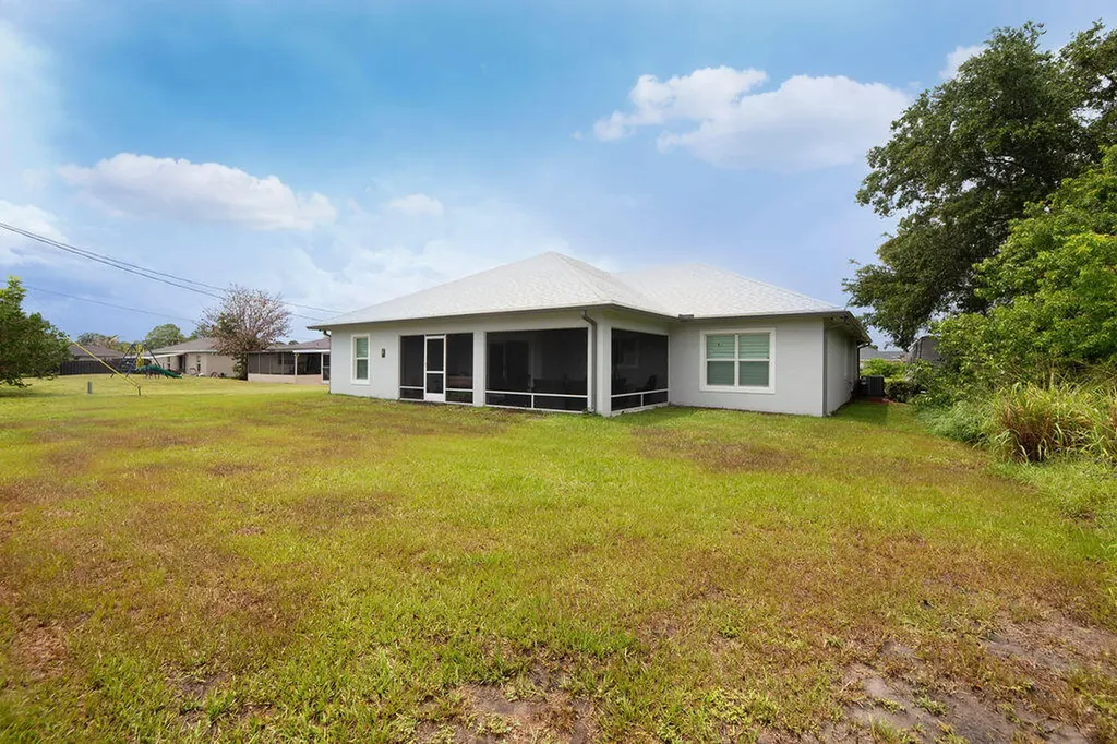 618 NW Billiar Avenue Port St Lucie FL 34983