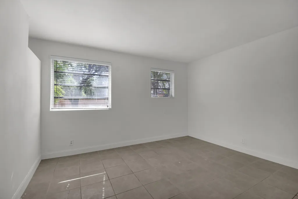 1116 S 17th Avenue Hollywood FL 33020