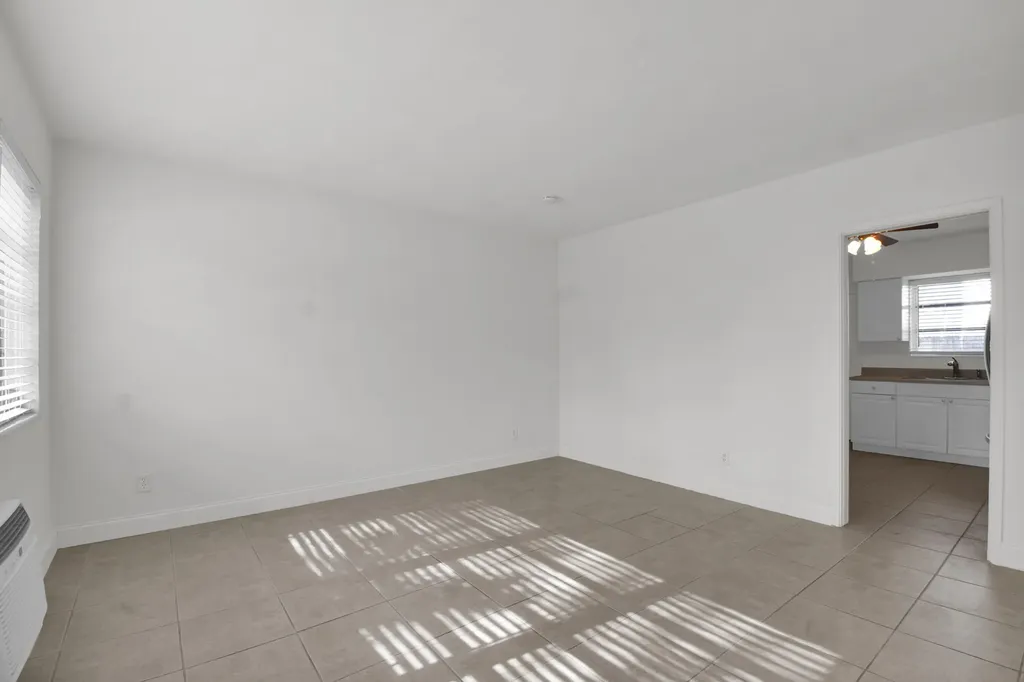 1116 S 17th Avenue Hollywood FL 33020