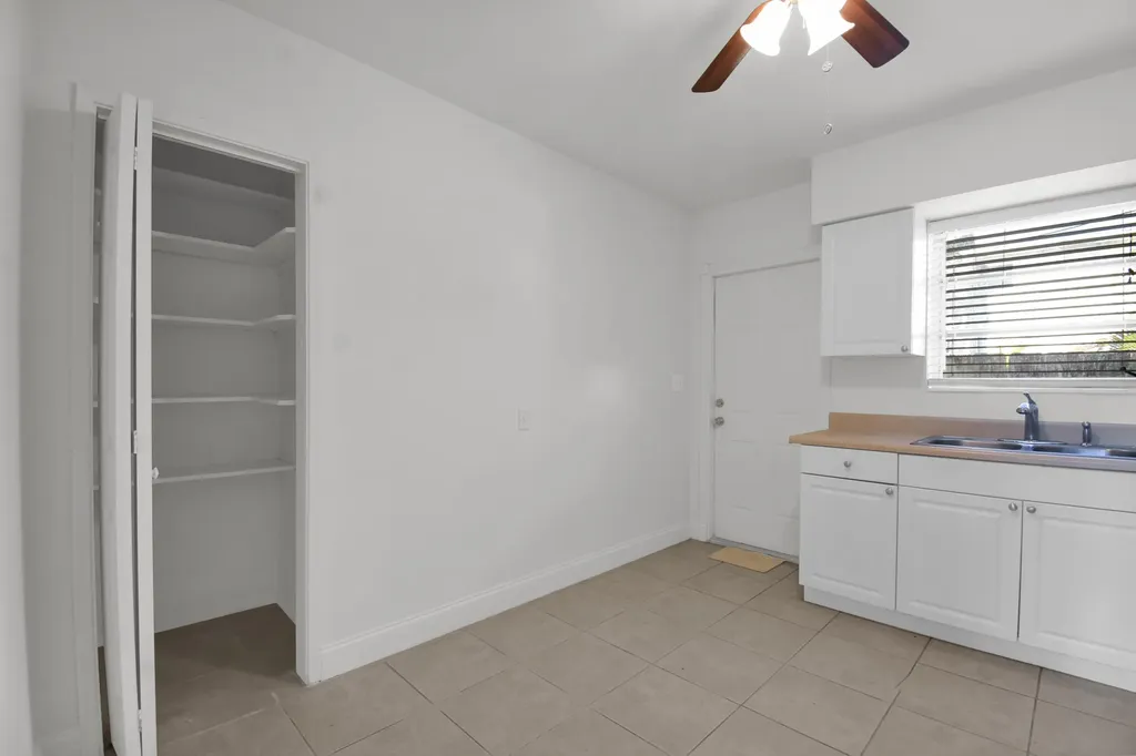 1116 S 17th Avenue Hollywood FL 33020