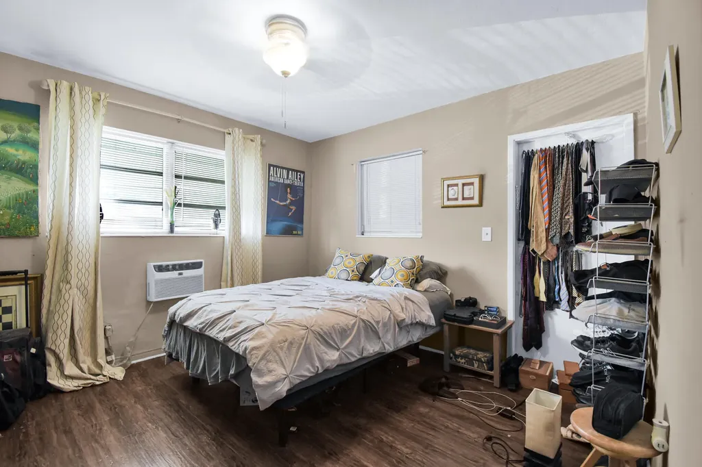 1116 S 17th Avenue Hollywood FL 33020
