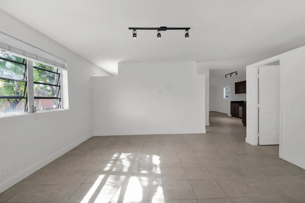 1116 S 17th Avenue Hollywood FL 33020