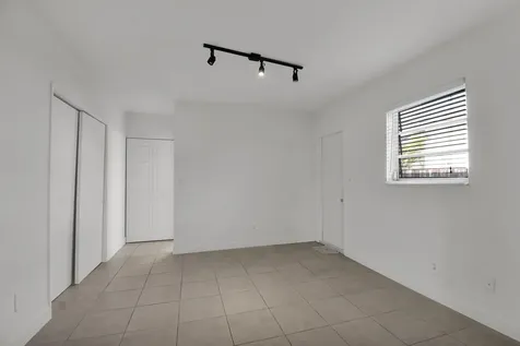 1116 S 17th Avenue Hollywood FL 33020