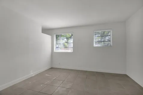 1116 S 17th Avenue Hollywood FL 33020