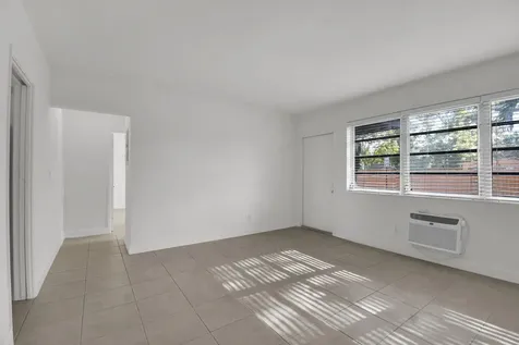 1116 S 17th Avenue Hollywood FL 33020
