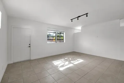 1116 S 17th Avenue Hollywood FL 33020