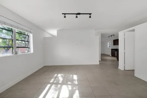 1116 S 17th Avenue Hollywood FL 33020