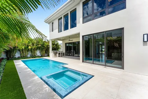 434 NE 6th Street Boca Raton FL 33432