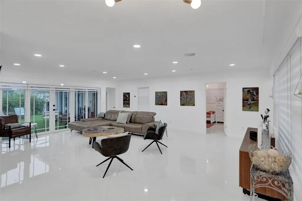 3101 NE 164th Street North Miami Beach FL 33160