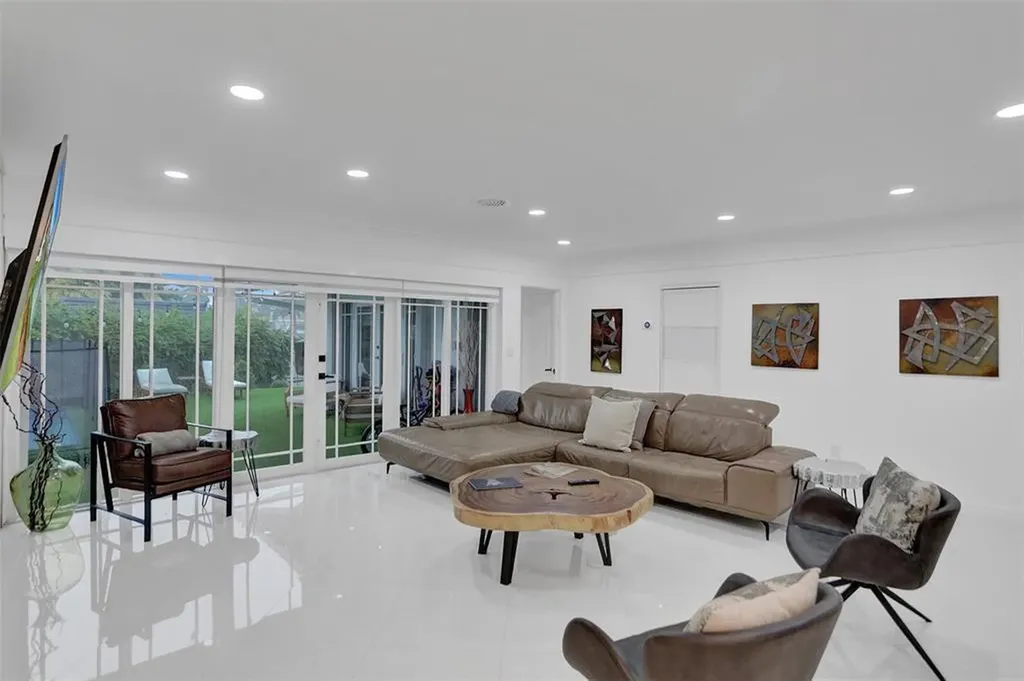 3101 NE 164th Street North Miami Beach FL 33160