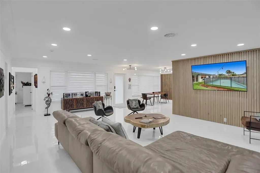 3101 NE 164th Street North Miami Beach FL 33160