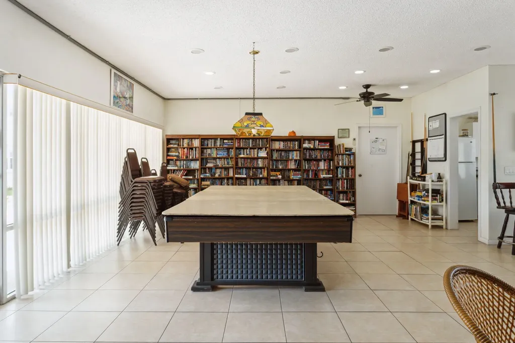 1516 S Lakeside Drive Lake Worth Beach FL 33460