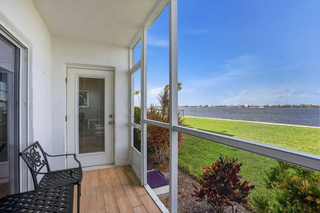 1516 S Lakeside Drive Lake Worth Beach FL 33460