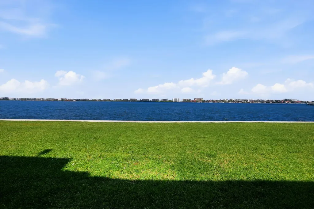 1516 S Lakeside Drive Lake Worth Beach FL 33460