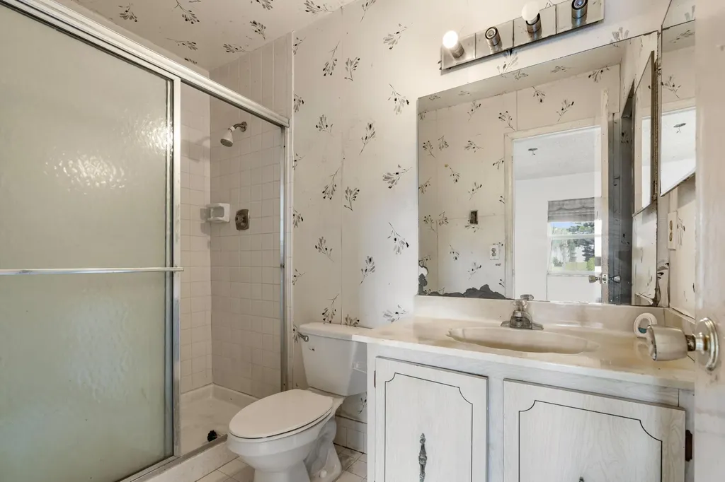 2805 SW 13th Street Delray Beach FL 33445