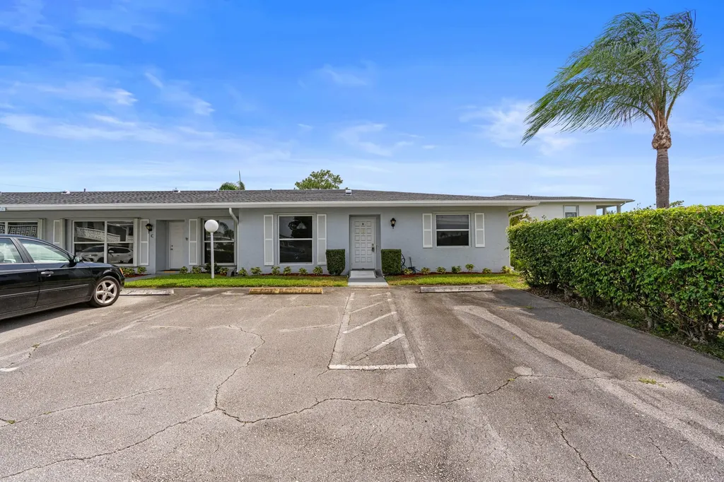 2805 SW 13th Street Delray Beach FL 33445