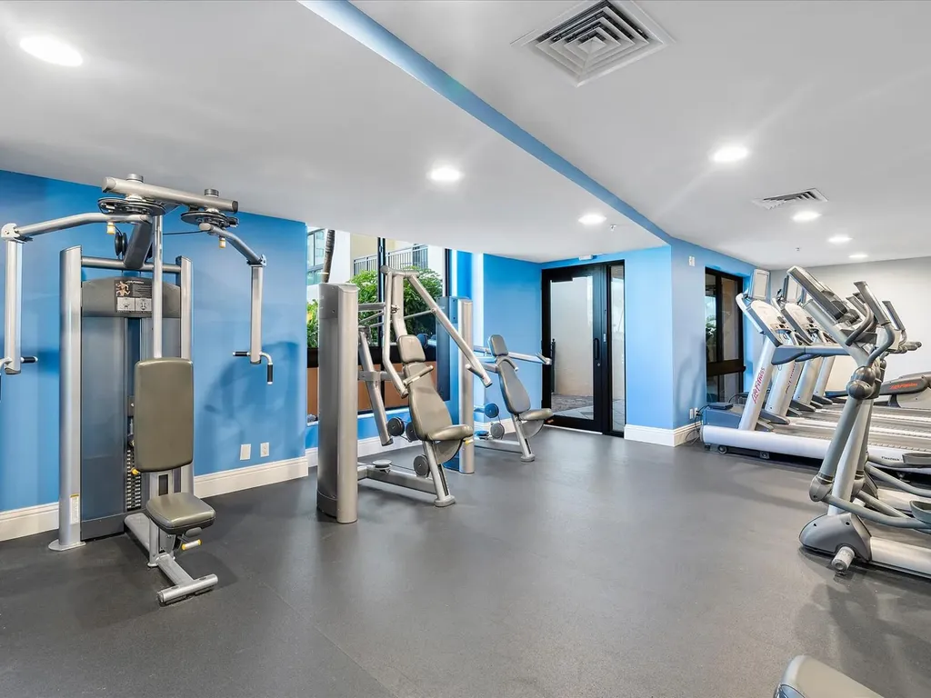 100 N Federal Highway Fort Lauderdale FL 33301