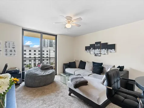 100 N Federal Highway Fort Lauderdale FL 33301
