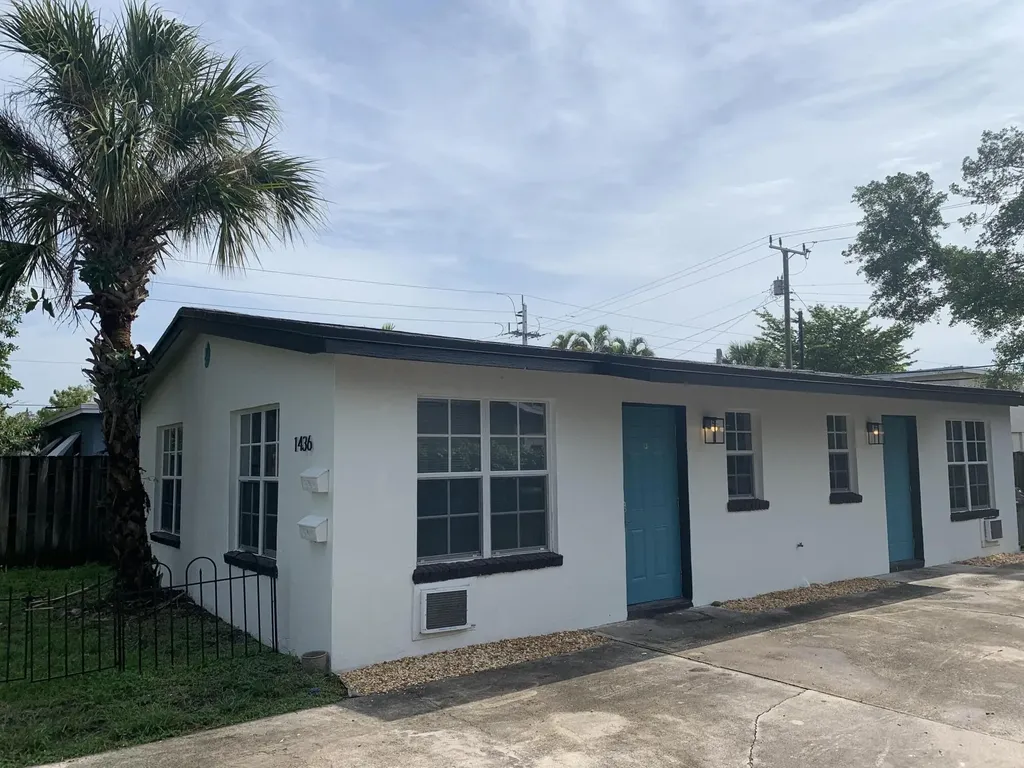 1436 NE 2nd Avenue Fort Lauderdale FL 33304