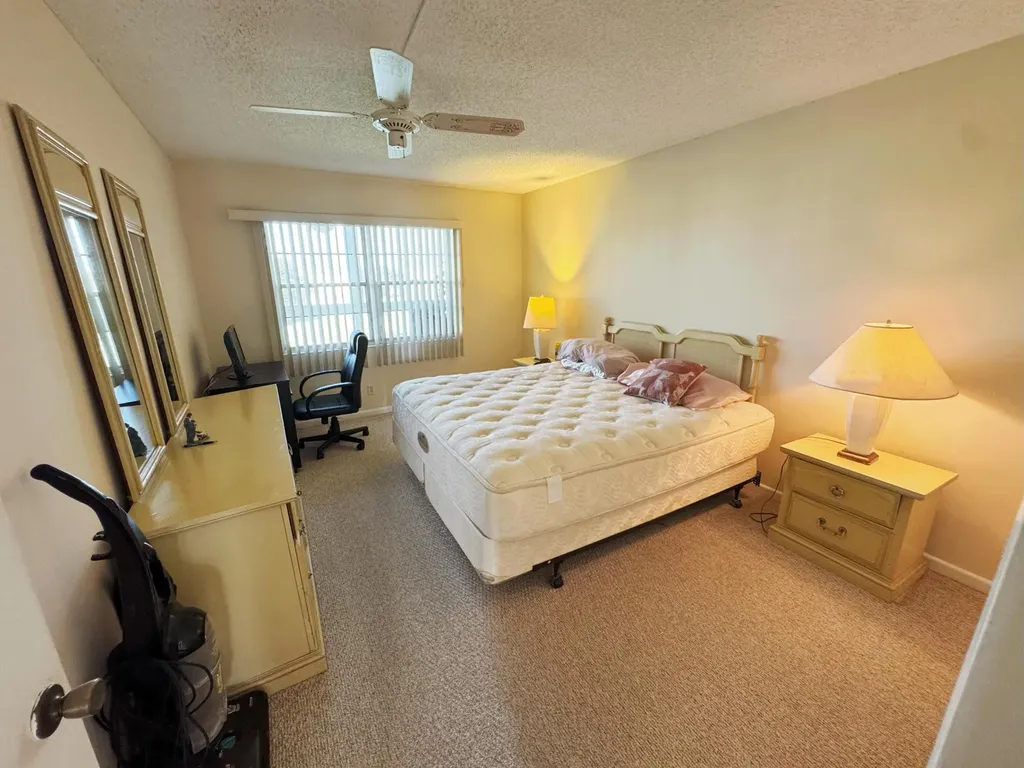 4075 Cornwall D Boca Raton FL 33434