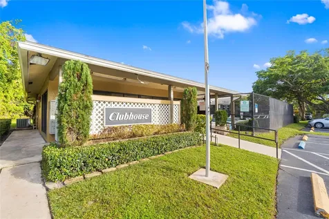 567 Trace Circle Deerfield Beach FL 33441