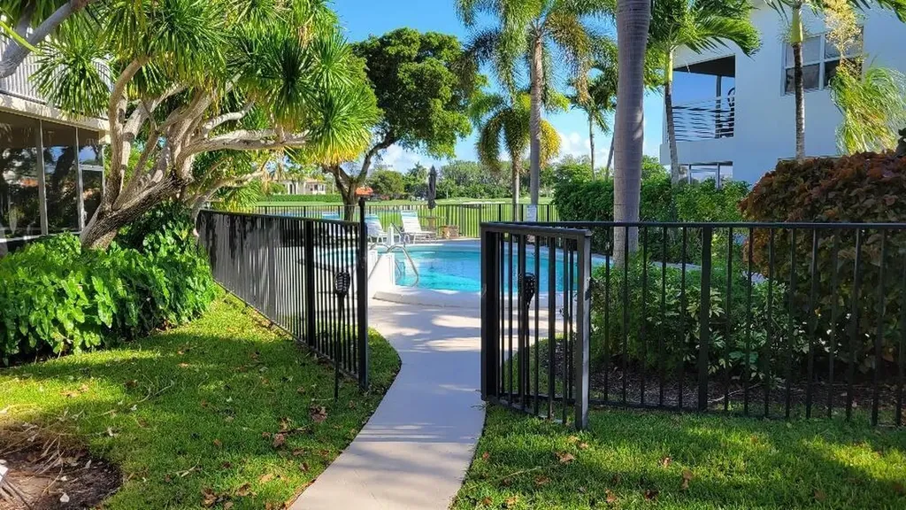 4820 NE 23rd Avenue NE Fort Lauderdale FL 33308