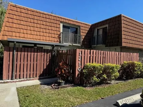 1210 SW 118th Terrace Davie FL 33325
