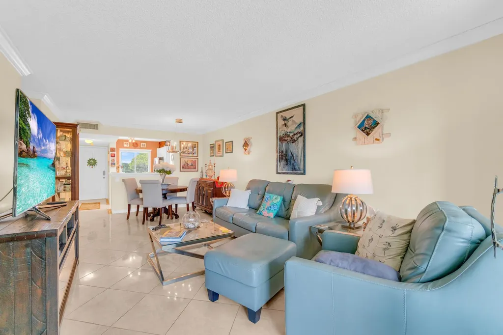 6795 Huntington Lane Delray Beach FL 33446
