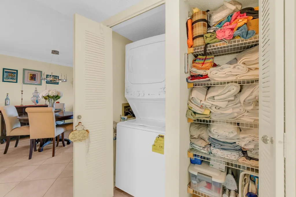 6795 Huntington Lane Delray Beach FL 33446