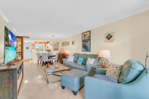 6795 Huntington Lane Delray Beach FL 33446