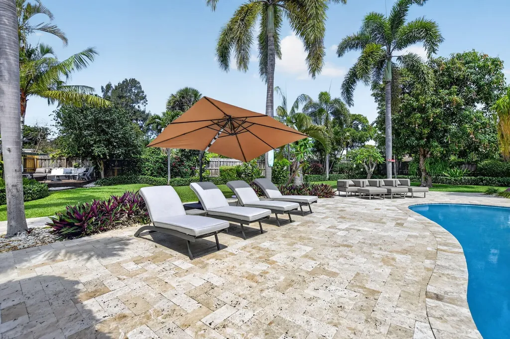 6951 NE 7th Avenue Boca Raton FL 33487
