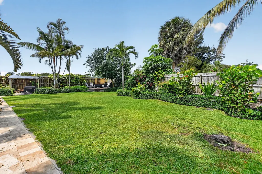 6951 NE 7th Avenue Boca Raton FL 33487