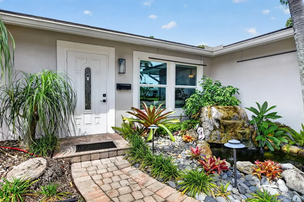 6951 NE 7th Avenue Boca Raton FL 33487