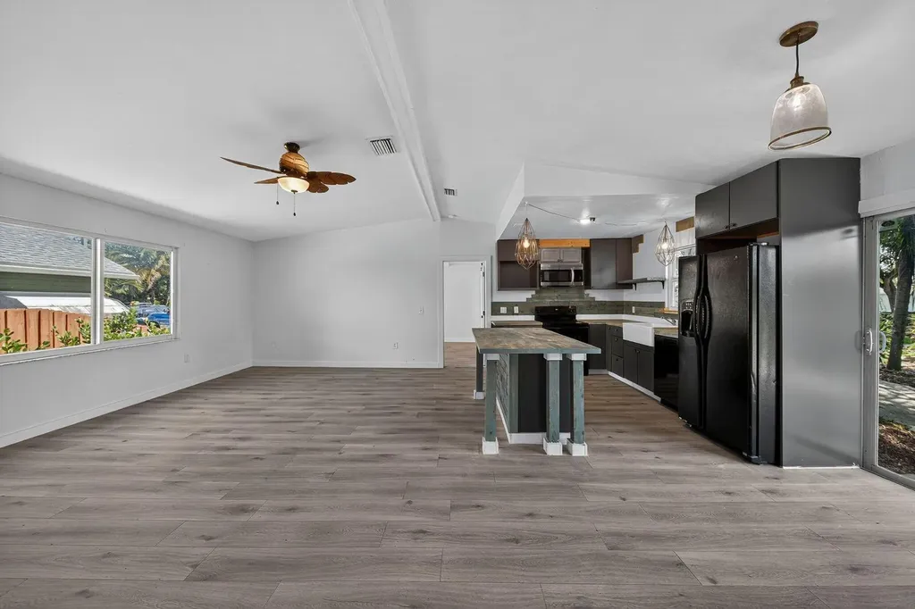 117 NE 8th Street Pompano Beach FL 33060