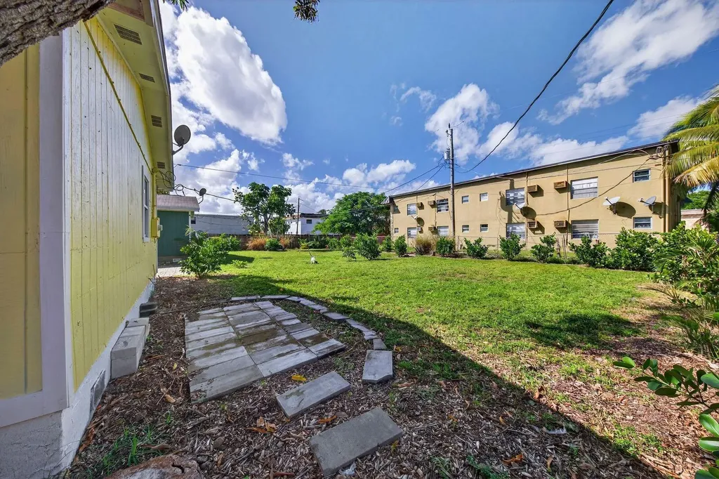 117 NE 8th Street Pompano Beach FL 33060