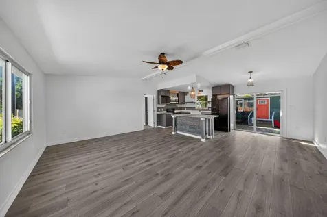 117 NE 8th Street Pompano Beach FL 33060
