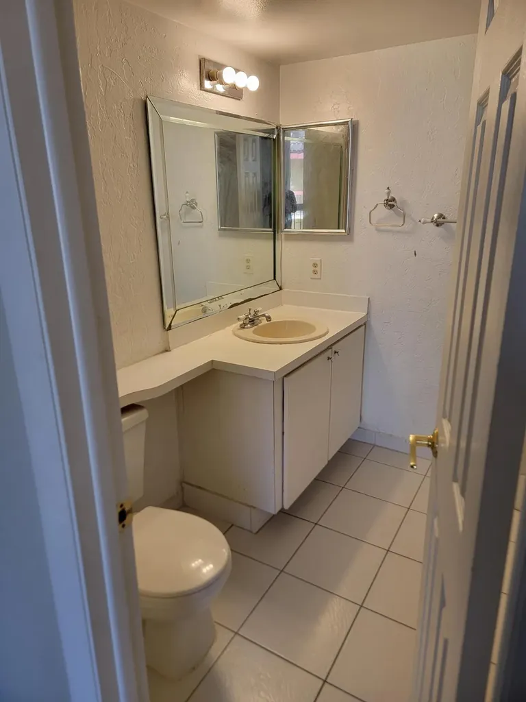 791 SE 1st Way Deerfield Beach FL 33441