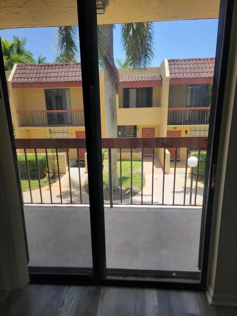 791 SE 1st Way Deerfield Beach FL 33441