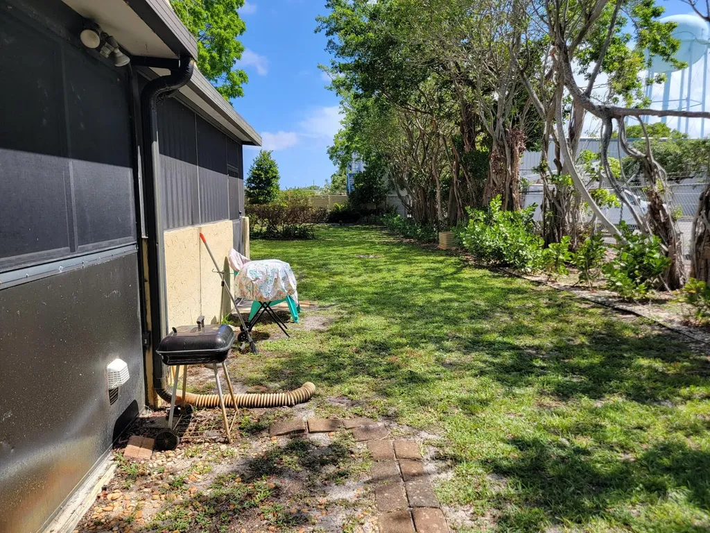 791 SE 1st Way Deerfield Beach FL 33441