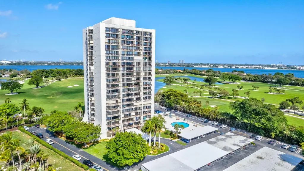 2000 Presidential Way West Palm Beach FL 33401