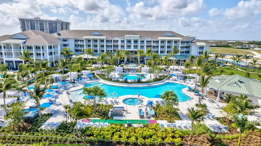 2000 Presidential Way West Palm Beach FL 33401