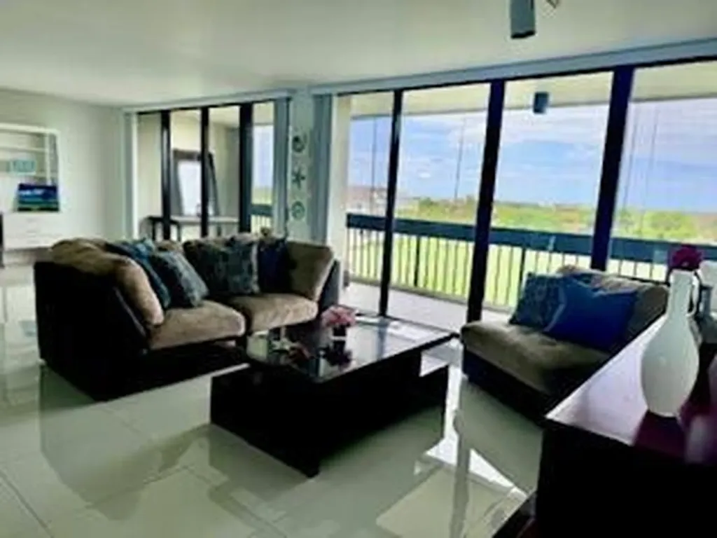 2000 Presidential Way West Palm Beach FL 33401