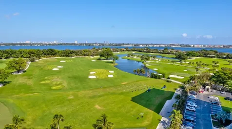 2000 Presidential Way West Palm Beach FL 33401