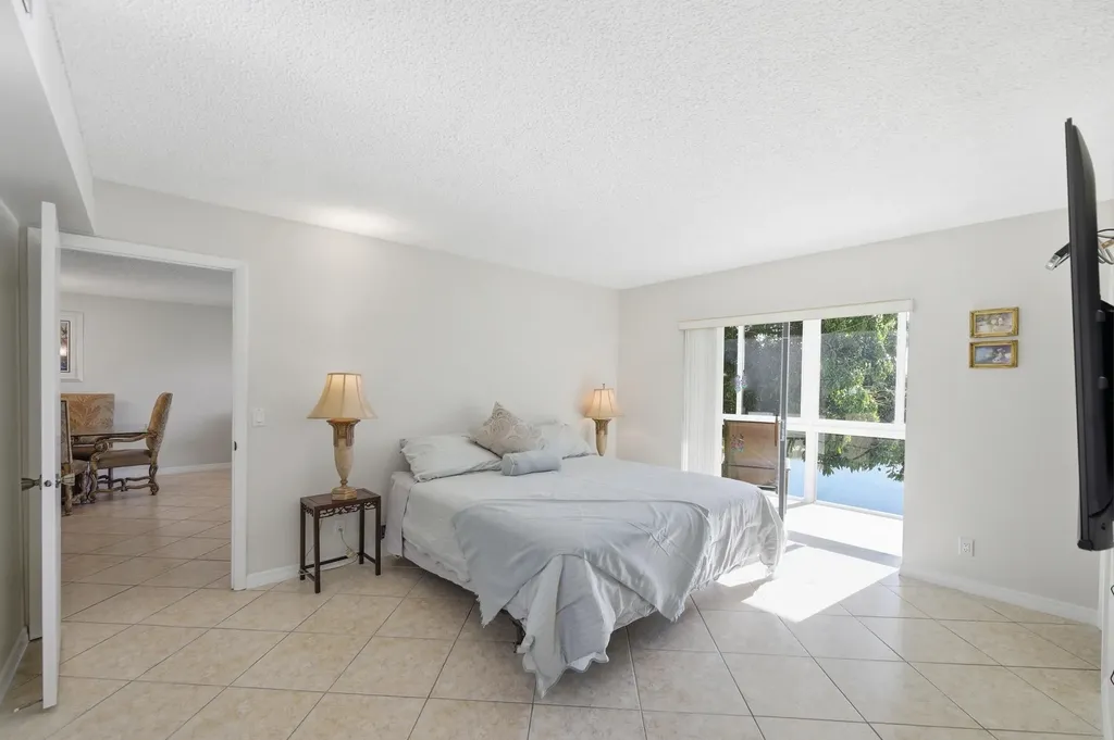 129 Piedmont C Delray Beach FL 33484